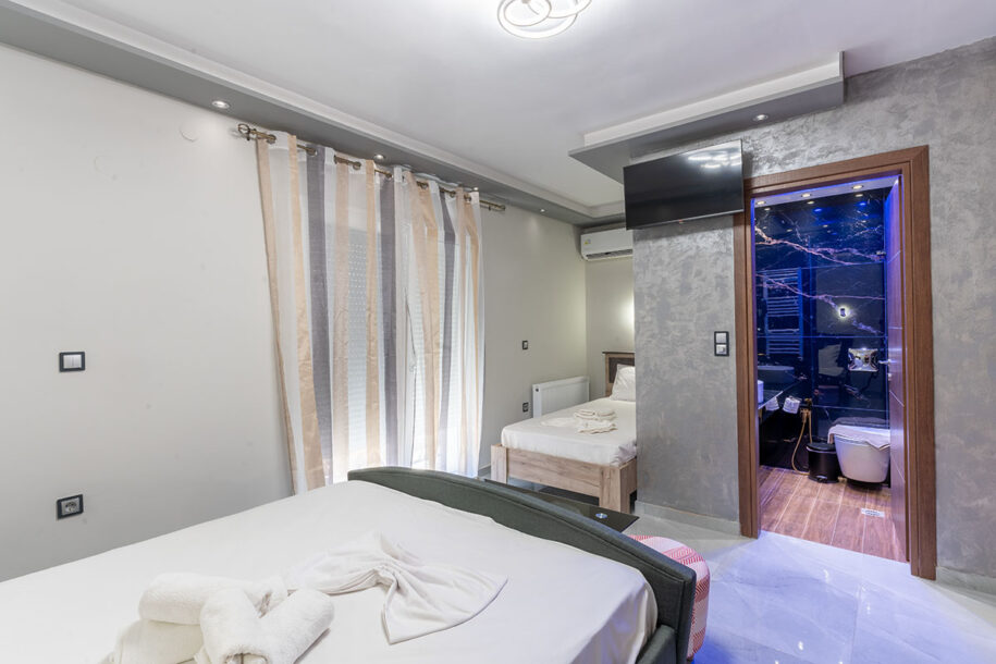 VSP RENT ROOMS FUeGO room 203 VAG08728-HDR